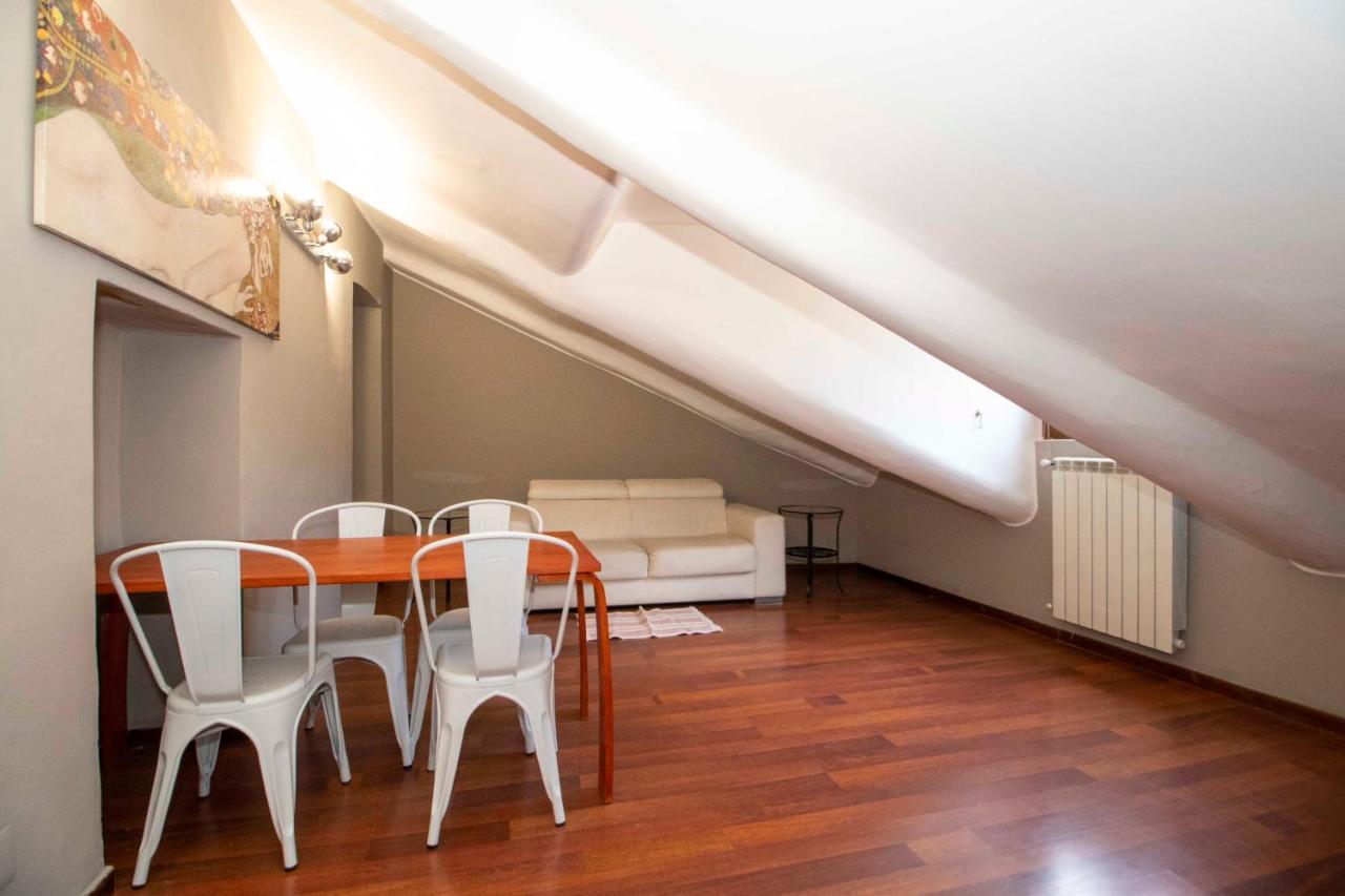 San Salvario Apt With Balcony Turim Exterior foto