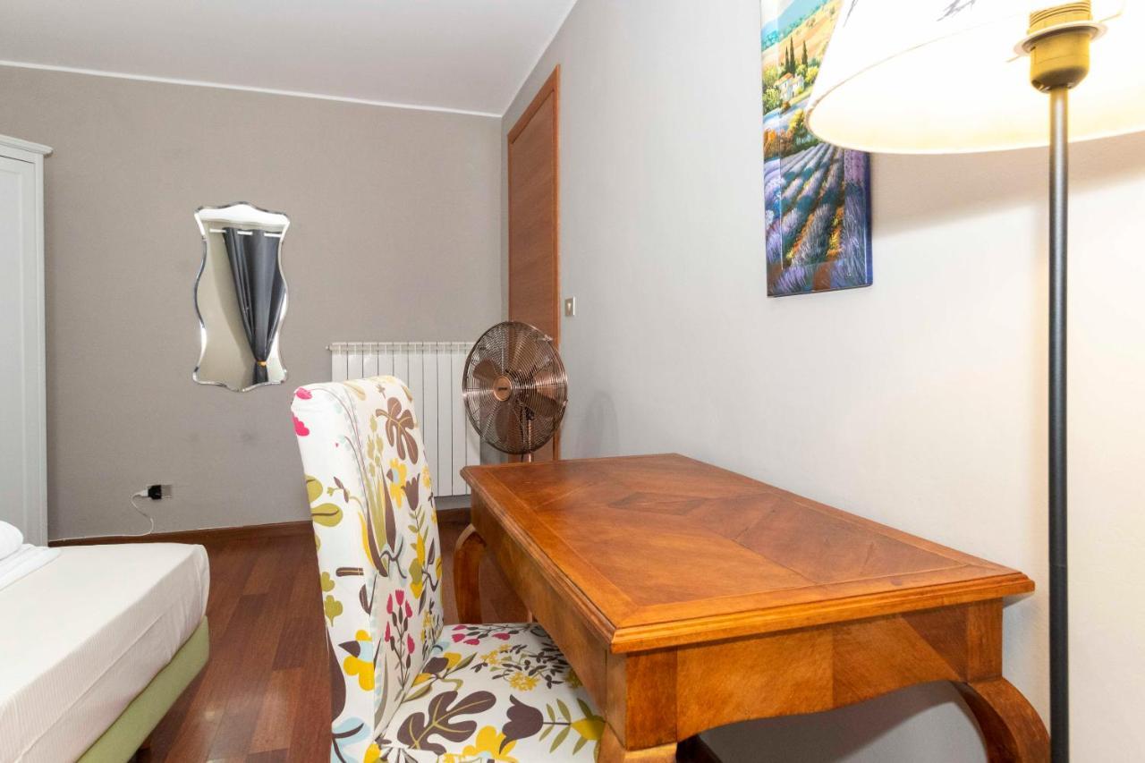 San Salvario Apt With Balcony Turim Exterior foto